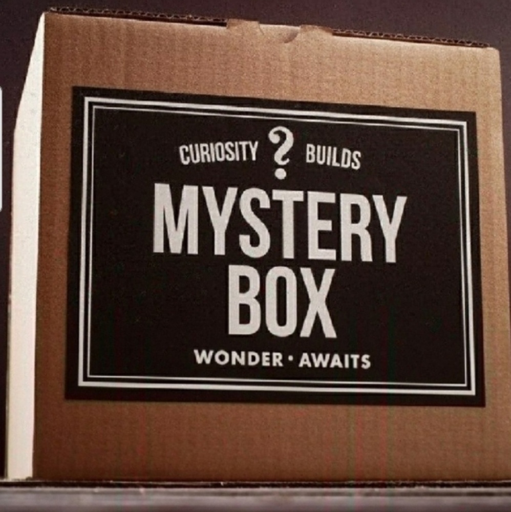 🔥Cozy Mystery Box